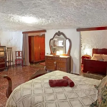 Casa Cueva Rural Trebola, Artenara * Juncalillo